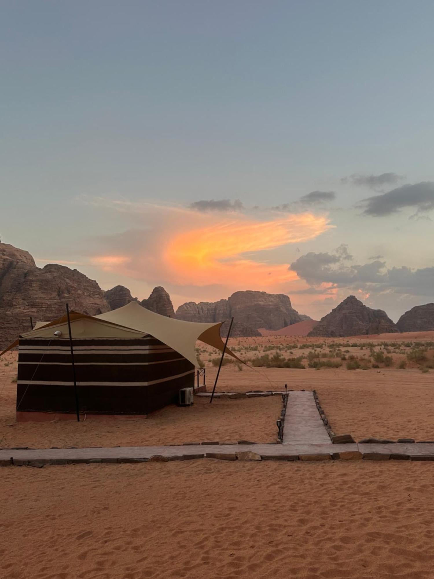 Wadi Rum Mirror Camp Esterno foto