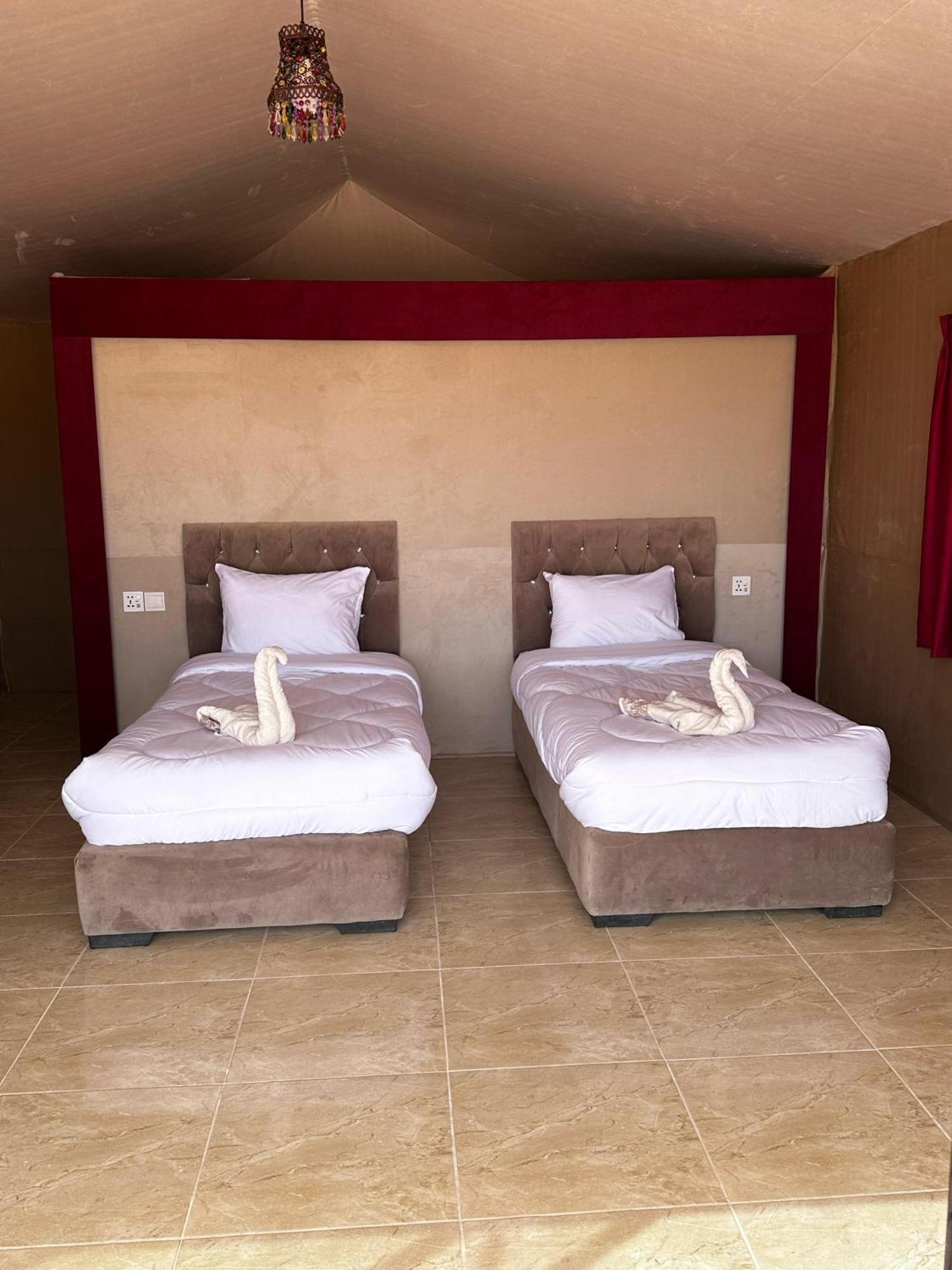 Wadi Rum Mirror Camp Esterno foto